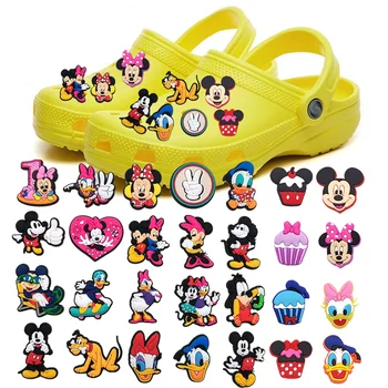 1Pcs Disney Jibz Bonito Mickey E Minne PVC Croc Sapatos Encantos de desenhos animados Sandálias Sapata de Acessórios Para Tamancos de Pinos de Decorar Presentes Crianças